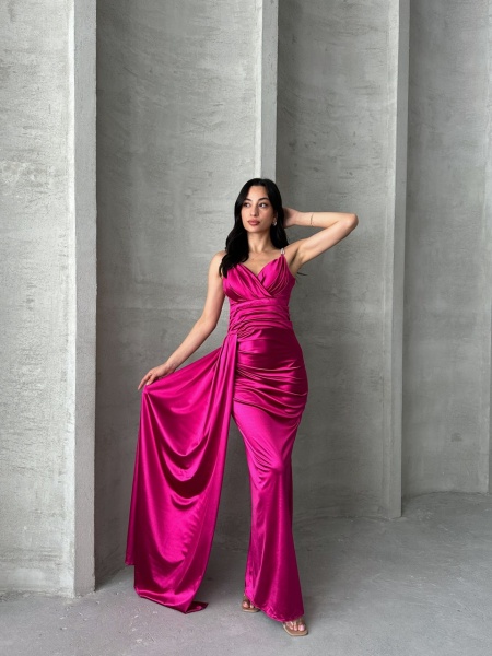 Rochie eleganta lunga cu bretele din strasuri