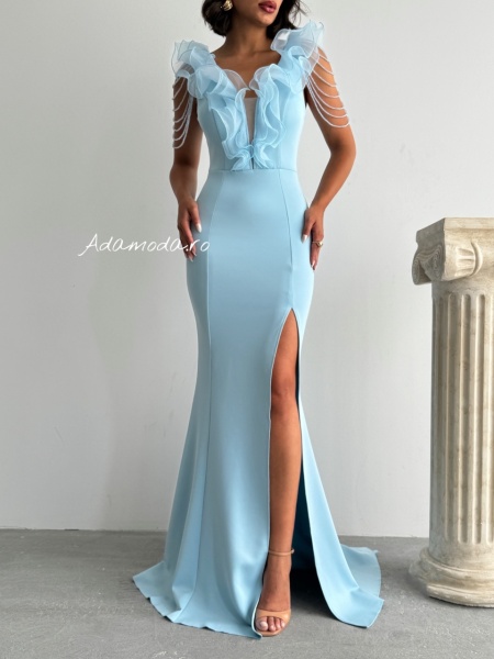 Rochie eleganta lunga tip sirena accesorizata cu lantisoare