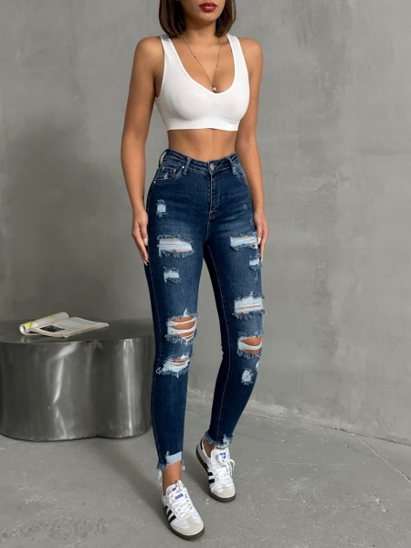 Blugi skinny elastici cu rupturi