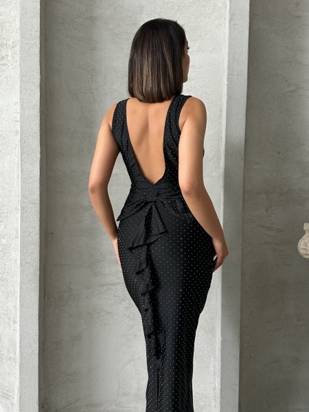 Rochie eleganta din lycra cu spatele gol si accesorizata cu strasuri