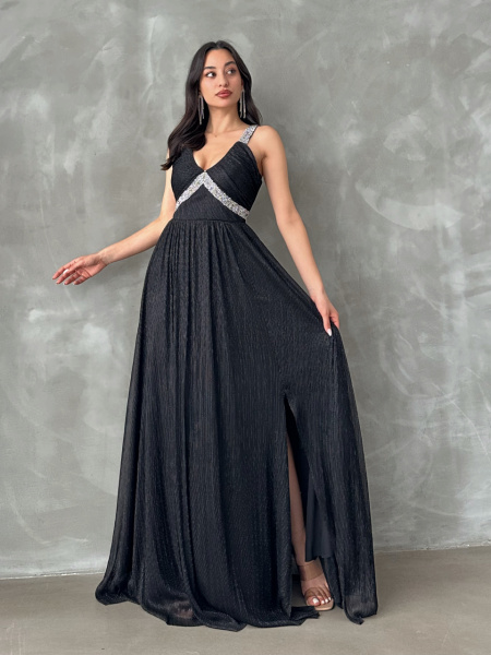 Rochie eleganta lunga accesorizata cu strasuri