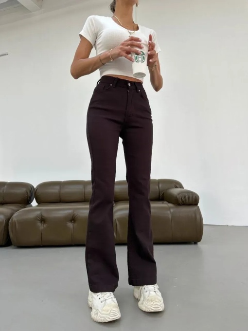 Blugi evazati elastici