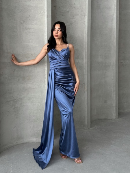 Rochie eleganta lunga cu bretele din strasuri