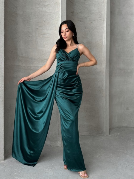 Rochie eleganta lunga cu bretele din strasuri