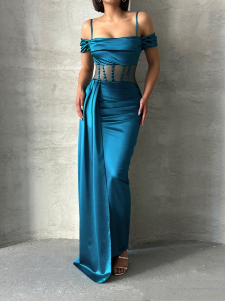 Rochie eleganta lunga cu detaliu transparent