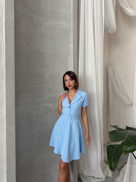 Rochie scurta cu aplicatii din strasuri si accesoriu curea