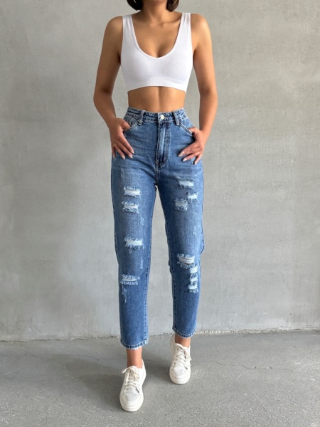 Blugi mom fit cu rupturi