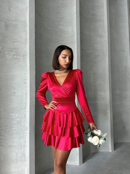 Rochie eleganta scurta din satin cu volane