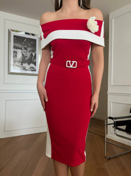 Rochie midi tip creion cu accesoriu curea