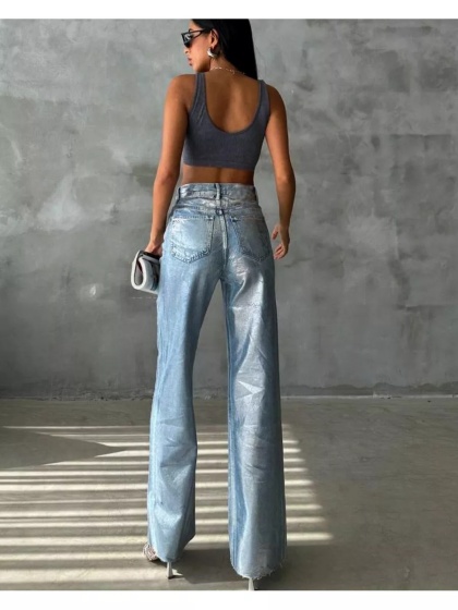 Blugi evazati cu aspect lucios - Img 5