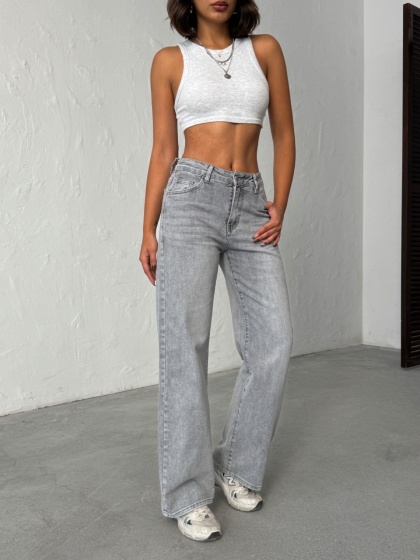 Blugi evazati cu rupturi la spate - Img 2