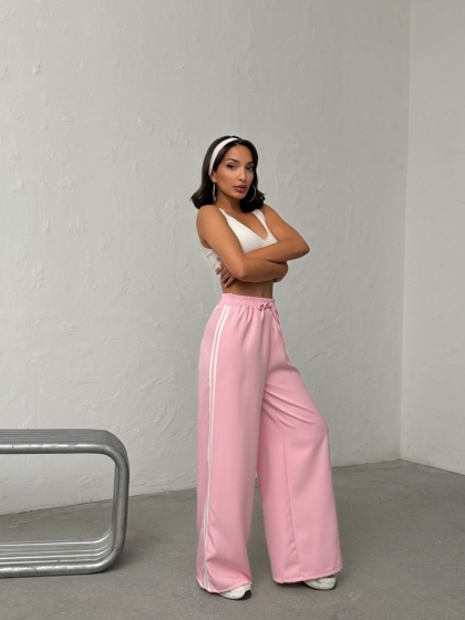 Pantaloni evazati cu detaliu dungi - Img 4