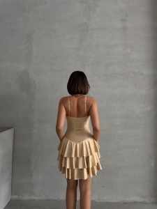 Rochie eleganta cu volane si aplicatii din strasuri - Img 7