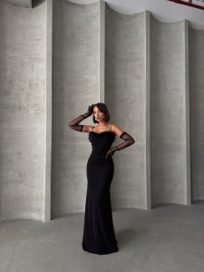 Rochie eleganta lunga accesorizata cu strasuri si puf - Img 4