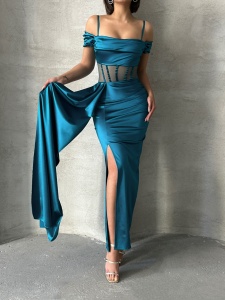 Rochie eleganta lunga cu detaliu transparent - Img 4