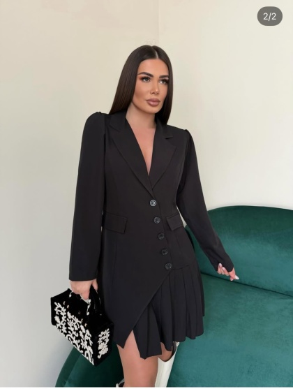 Rochie scurta tip sacou cu nasturi