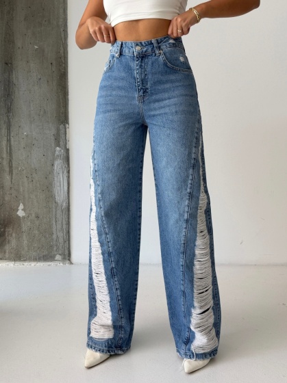 Blugi wide leg cu abraziuni pe lateral