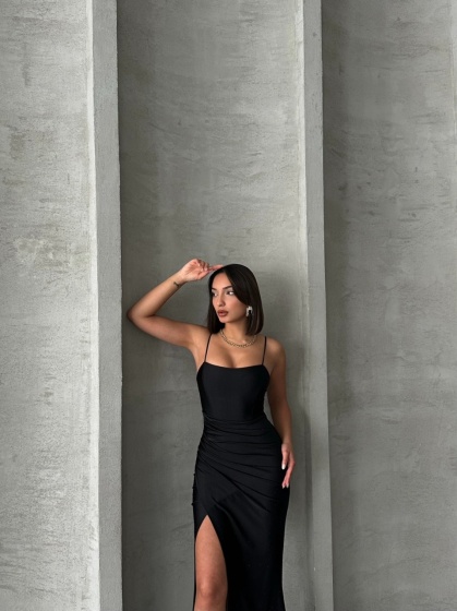 Rochie eleganta cu siret la spate accesorizata cu strasuri - Img 7