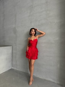 Rochie eleganta cu volane si aplicatii din strasuri - Img 4
