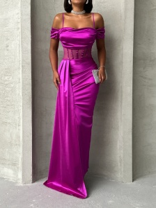 Rochie eleganta lunga cu detaliu transparent - Img 4