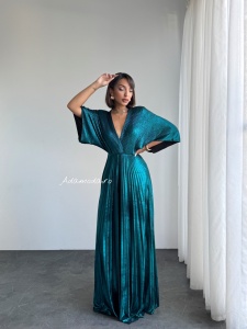 Rochie eleganta lunga plisata cu aspect lucios - Img 6