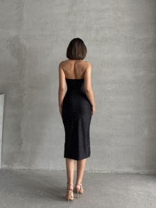 Rochie eleganta stransa pe corp cu accesoriu lant - Img 3