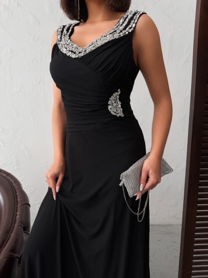 Rochie lunga din tull accesorizata cu strasuri - Img 3