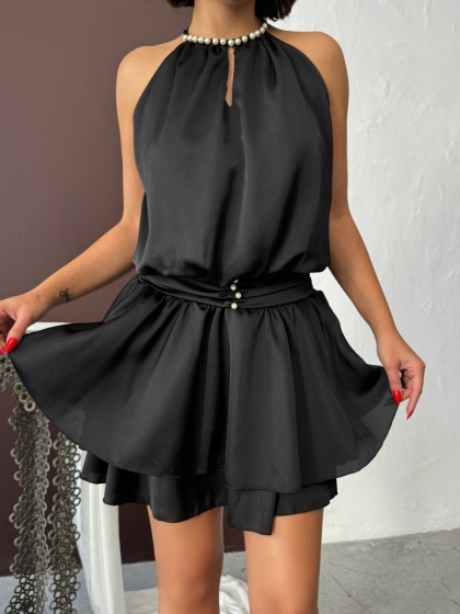 Rochie scurtă elegantă din satin cu volane accesorizata cu perlute - Img 1