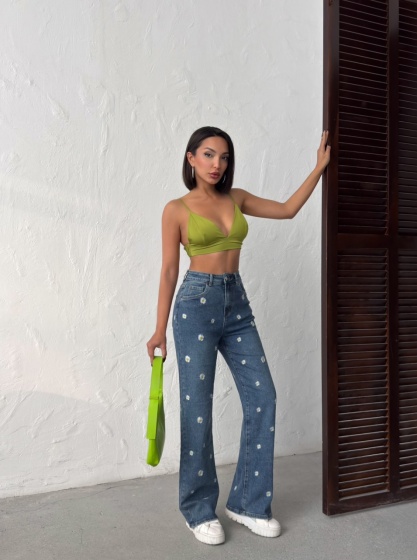 Blugi evazati cu design floral - Img 7