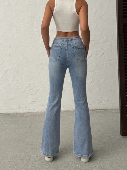 Blugi evazati elastici accesorizati cu lantisoare - Img 2