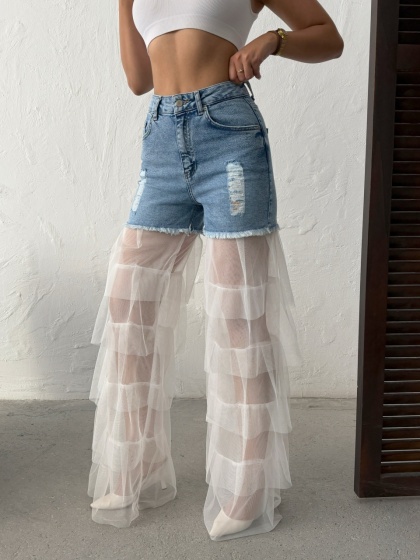 Blugi evazati elastici cu volane din tul