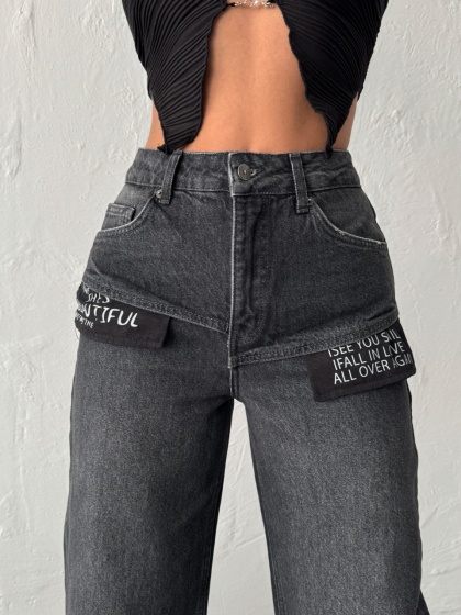 Blugi wide leg cu buzunare pe exterior