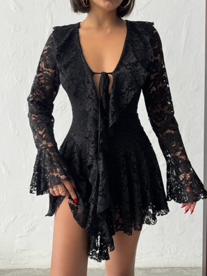 Rochie elegant scurta din dantela cu volane