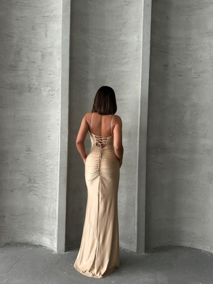 Rochie eleganta cu siret la spate accesorizata cu strasuri - Img 4