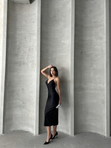 Rochie eleganta din lycra cu bretele din lant - Img 5