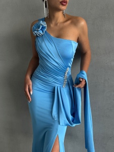 Rochie eleganta lunga din satin cu accesoriu pampon - Img 3