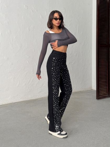 Blugi evazati accesorizati cu pietre decorative - Img 3