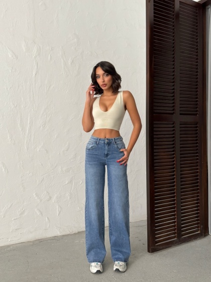 Blugi evazati cu rupturi la spate - Img 5