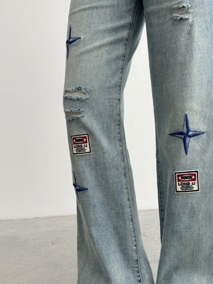 Blugi evazati elastici cu insertii brodate - Img 8