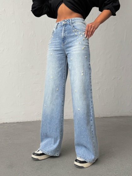 Blugi evazati elastici cu perle si insertii florale - Img 3