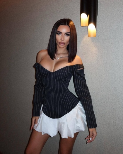 Compleu cu fusta gogosar si top tip corset  - Img 1