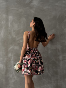 Rochie cu spatele gol cu imprimeu floral - Img 2