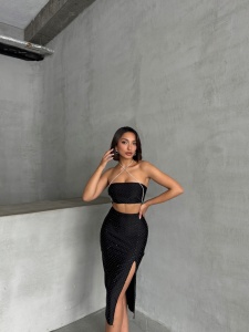Rochie eleganta stransa pe corp cu accesoriu lant - Img 4