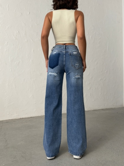 Blugi evazati cu rupturi la spate - Img 2