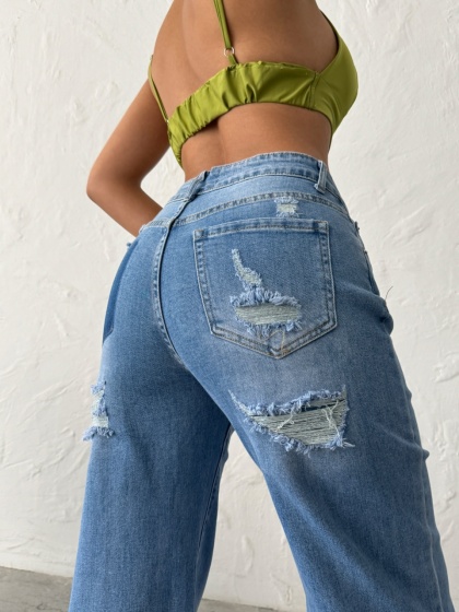 Blugi evazati cu rupturi la spate - Img 3