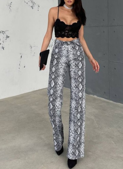 Blugi evazati print animal