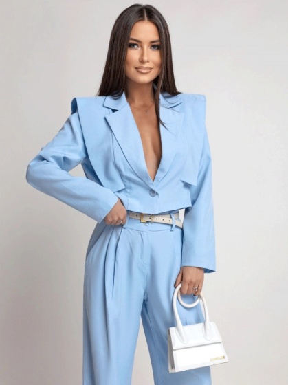 Costum cu pantalon evazat si sacou scurt - Img 3
