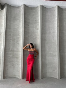 Rochie eleganta lunga cu aplicatie din plasa cu strasuri - Img 4