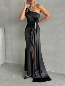 Rochie eleganta lunga din satin cu accesoriu pampon - Img 2