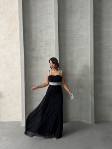Rochie eleganta lunga din voal accesorizata cu strasuri - Img 7